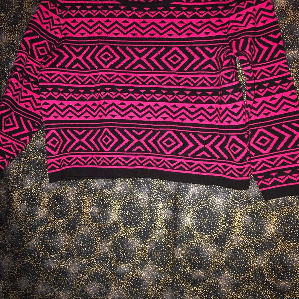Clothes - Picture 6 of 8